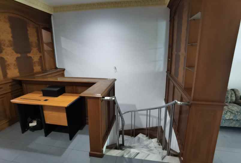 rumah shm di kembangan jakarta barat