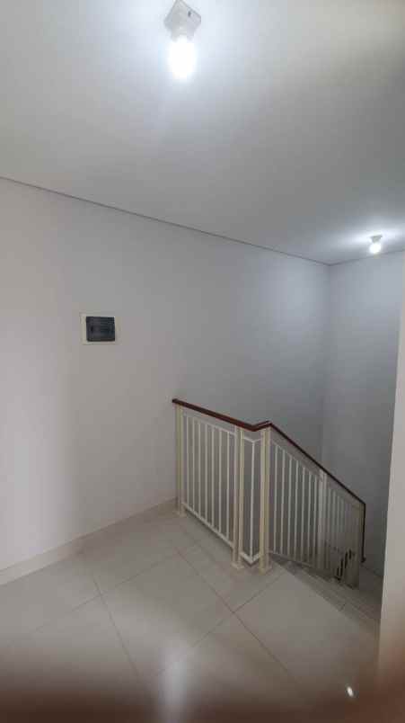 rumah siap huni cluster suvadiva semi furnished