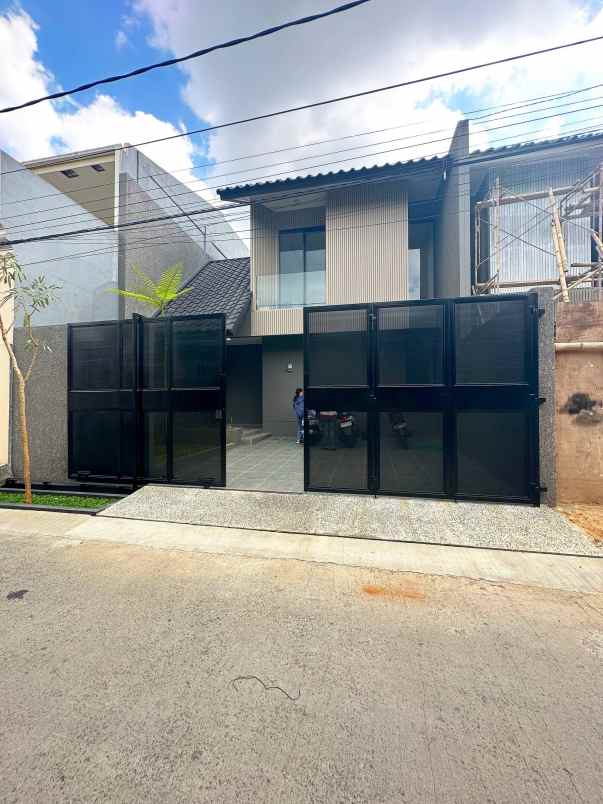 rumah siap huni dekat stasiun lrt pondok gede bekasi