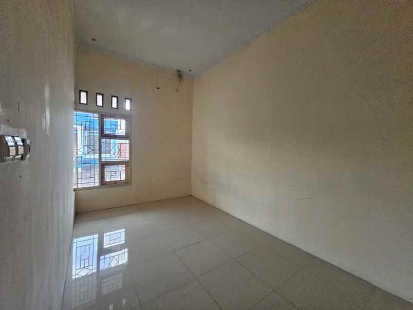 rumah siap huni di duta bumi 3 bekasi
