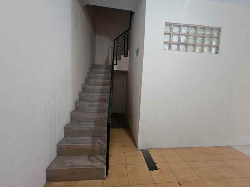rumah siap huni di duta bumi 3 bekasi