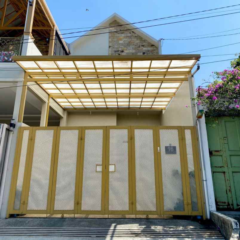 rumah siap huni di komplek arcamanik bandung