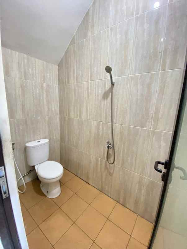 rumah siap huni di komplek arcamanik bandung