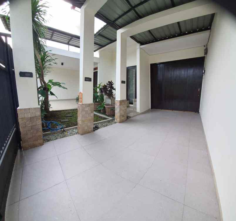 rumah siap huni lokasi di araya kota malang