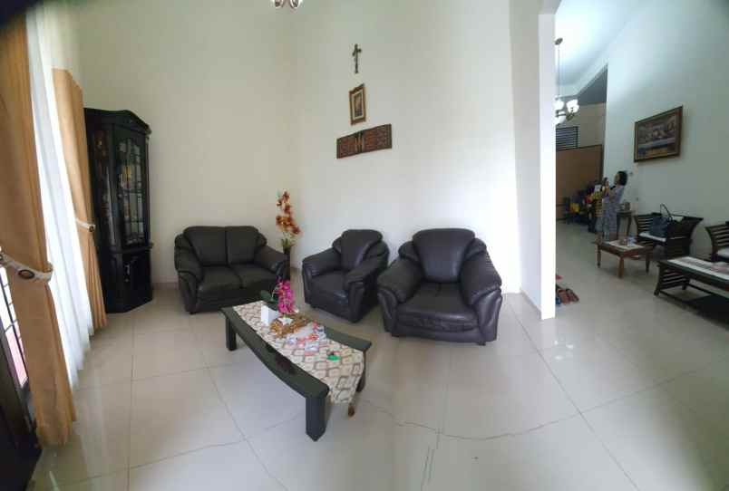 rumah siap huni lokasi di araya kota malang