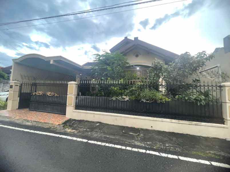 rumah siap huni lokasi di sulfat indah malang