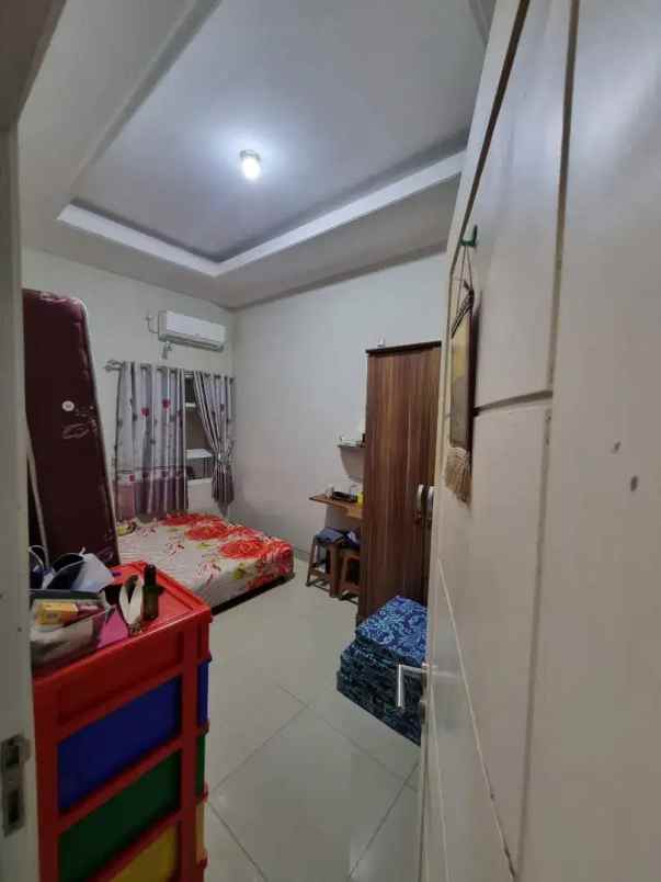 rumah siap huni minimalis tingkat di bekasi timur