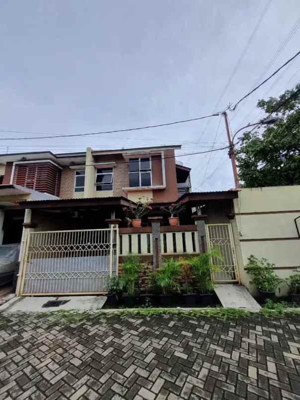 rumah siap huni minimalis tingkat di bekasi timur