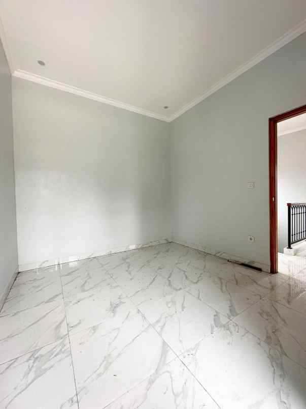 rumah siap huni premium di limo depok