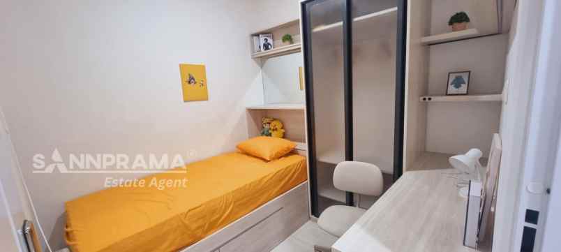 rumah strategi pinggir jln raya parung bogor