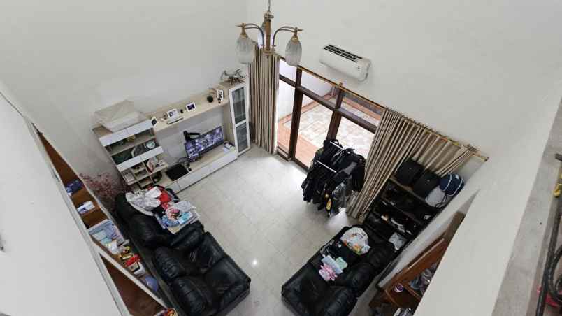 rumah taman holis indah dekat taman kopo indah bandung