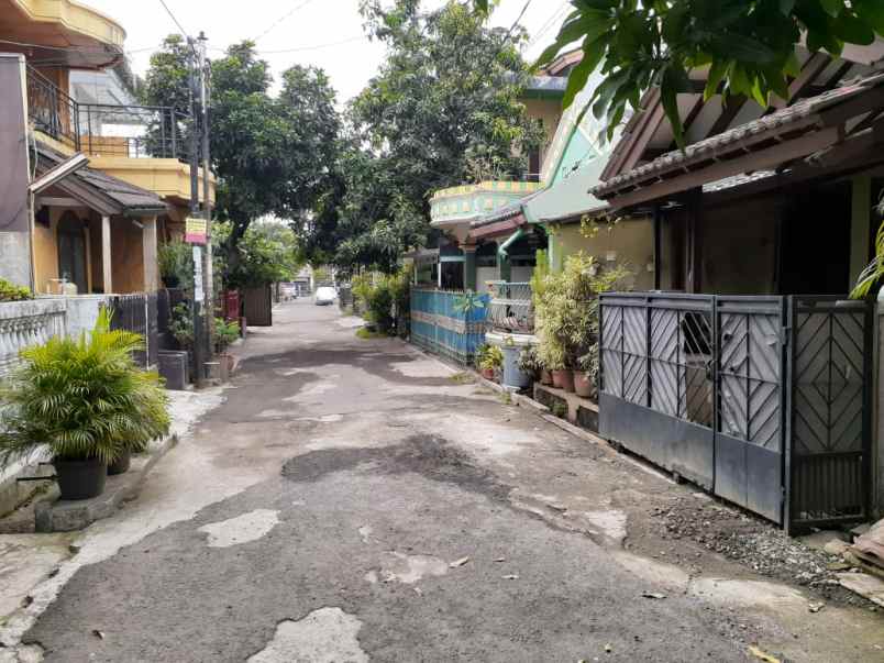 rumah taman kedaung