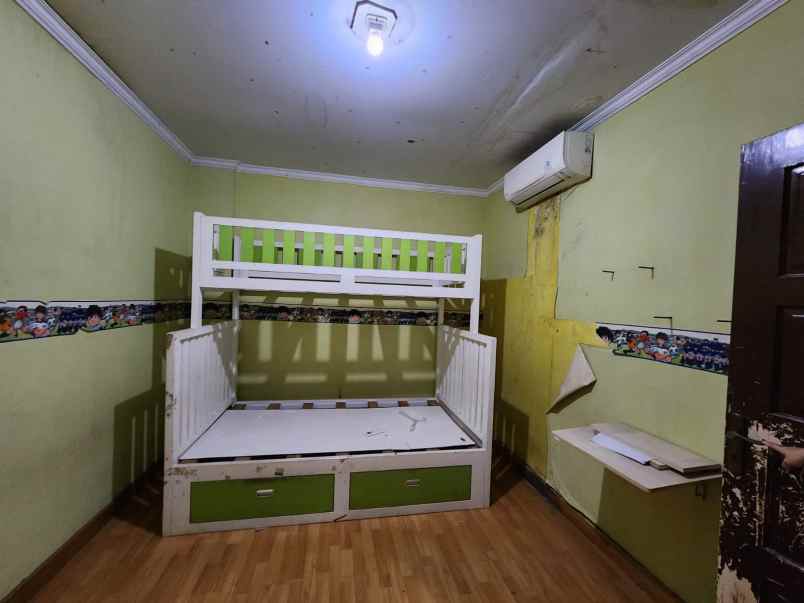 rumah taman palem lestari jak bar