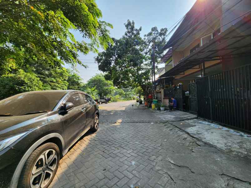 rumah taman palem lestari jak bar
