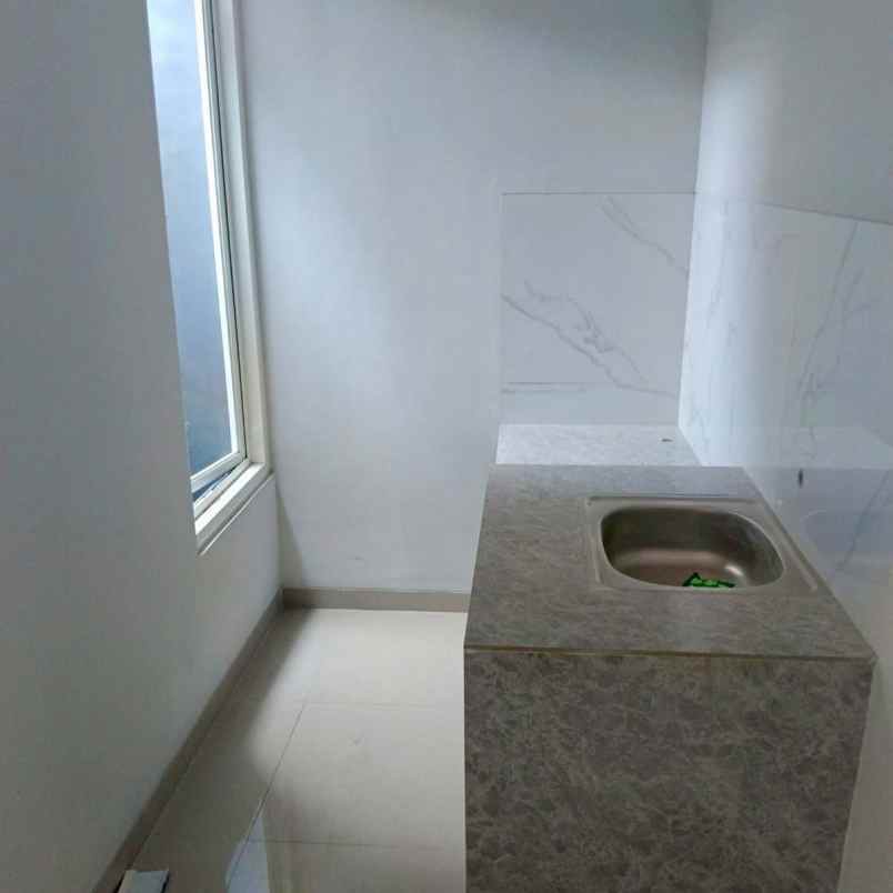 rumah tambak medayu xi utama dekat merr upn tol