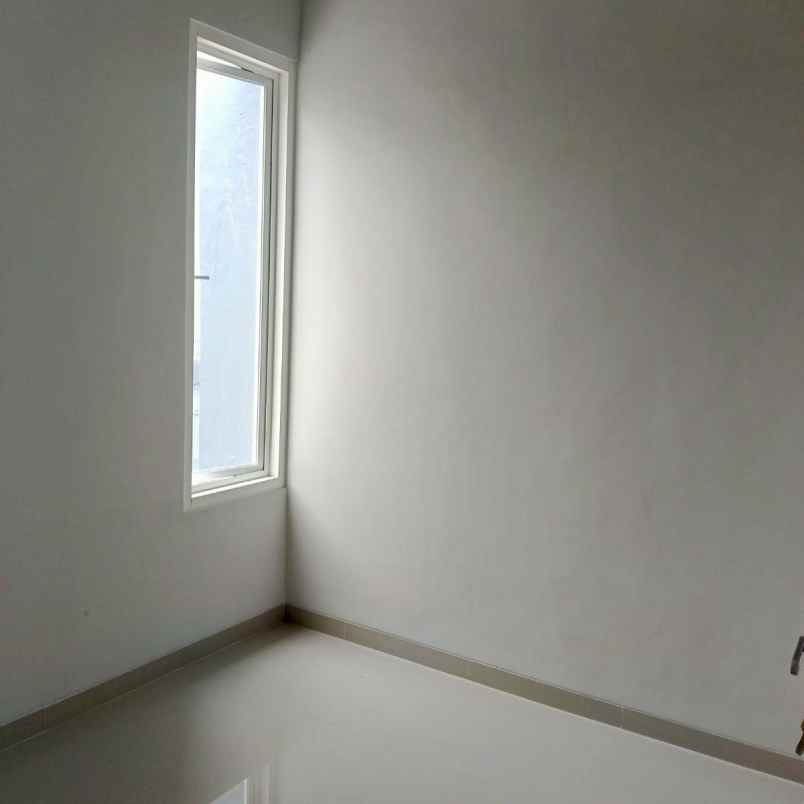 rumah tambak medayu xi utama dekat merr upn tol