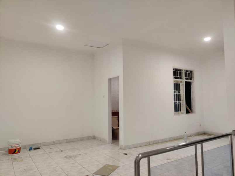 rumah villa permata gading