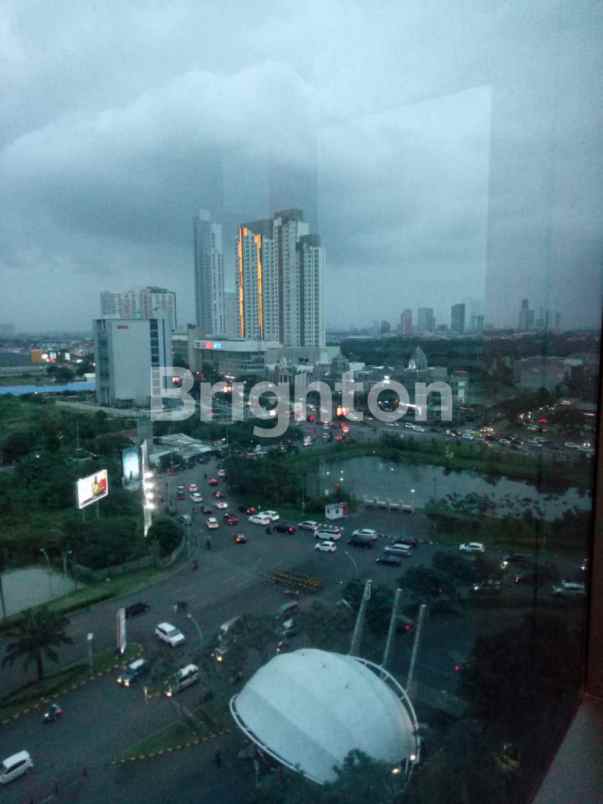 selangkah ke pakuwon mall lariz apartment