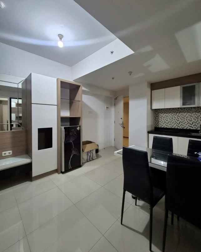 sewa apartemen orchard pakuwon mall 2br corner