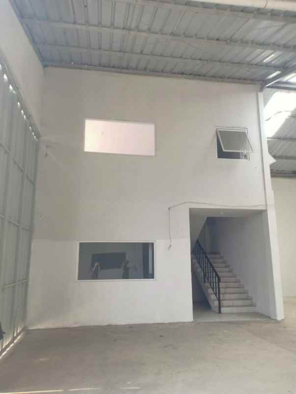 sewa gudang industri jurumudi tangerang