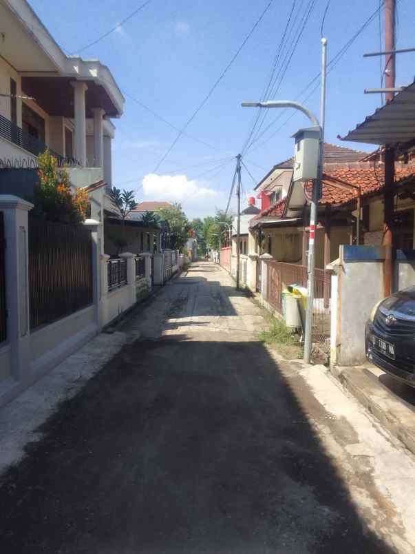 strategis dijual rumah siap huni di buah batu bandung