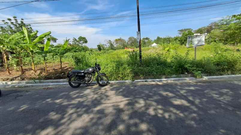 tanah luas strategis maguwoharjo depok sleman
