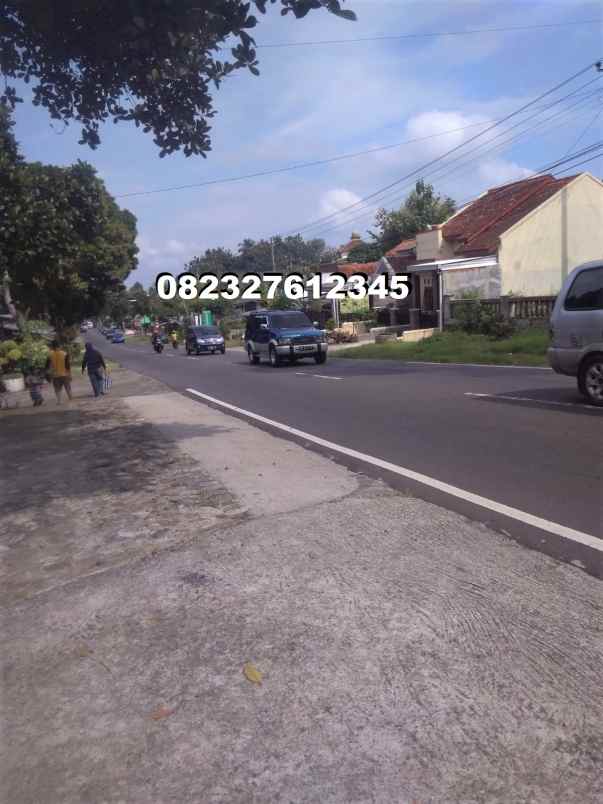 tanah tepi jl raya solo