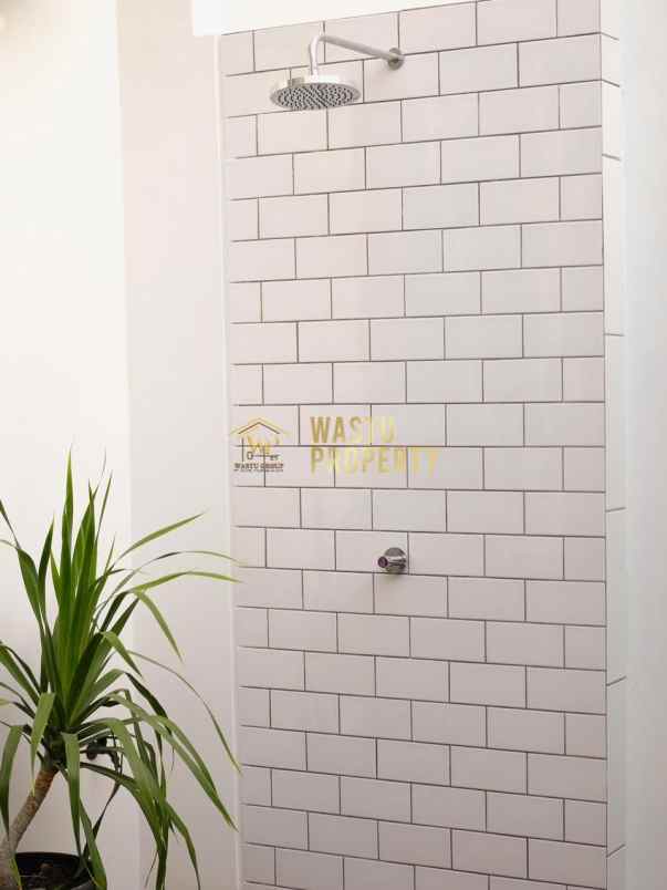 villa 2 lantai jual murah di jalan damai palagan