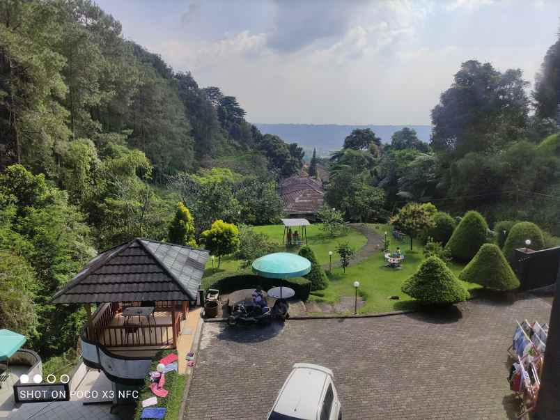 villa alamat jalan cisarua kam