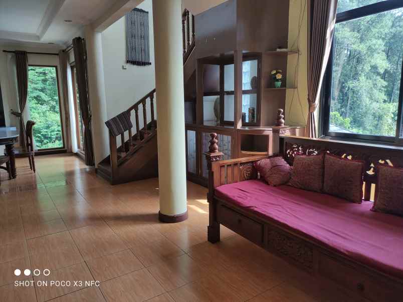 villa alamat jalan cisarua kam