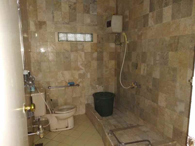 villa alamat jalan cisarua km 80