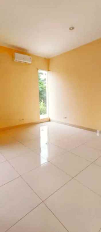 cluster arana 2 lt uf dewi