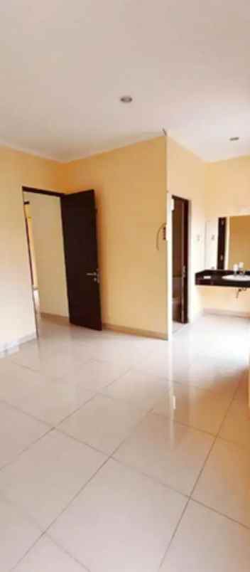 cluster arana 2 lt uf dewi