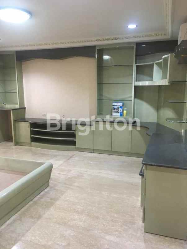 dharmahusada 50m dari atlas sport centre ada furniture