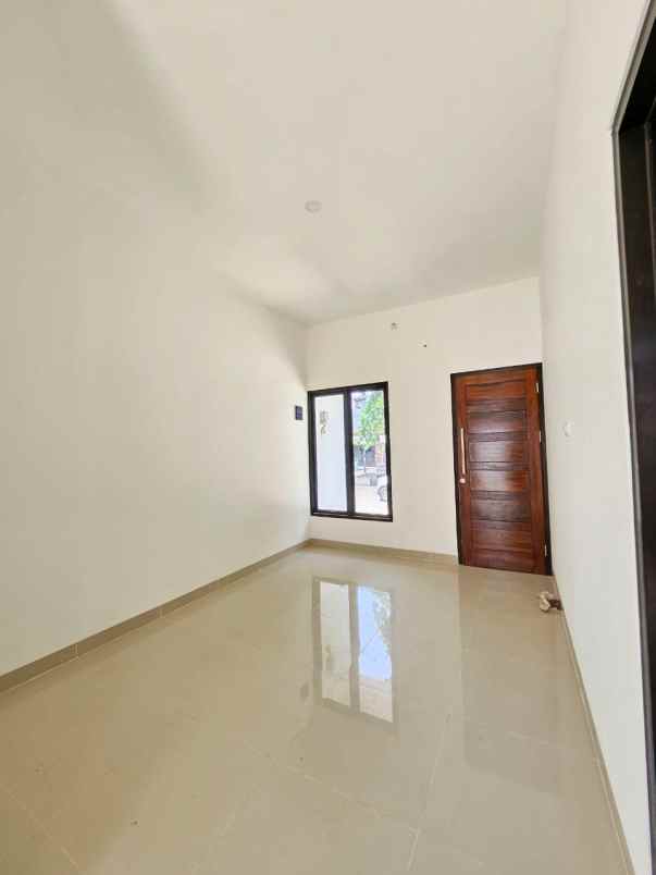 dijual 1 lantai di pusat pamulang tangerang selatan