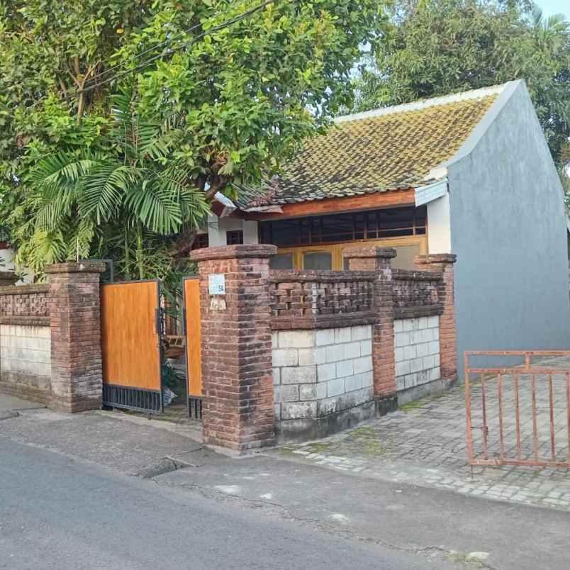 dijual 5 are free rumah lama jl sakura suli denpasar