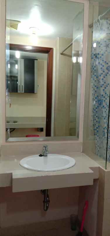 dijual apartemen 105 boulevard diponegoro