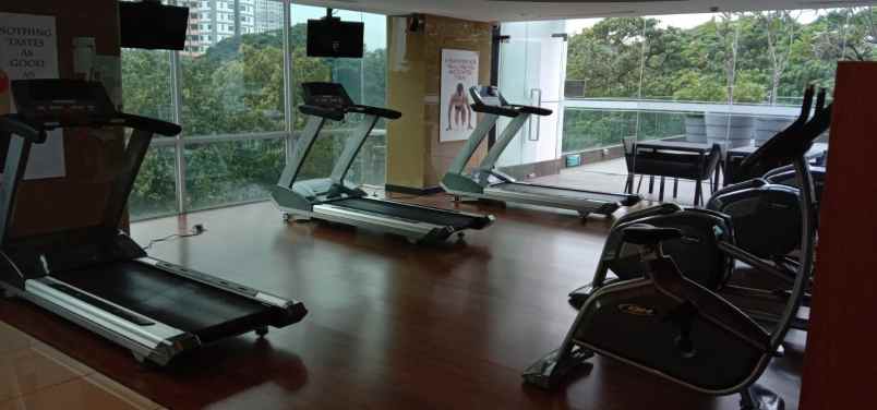 dijual apartemen 105 boulevard diponegoro