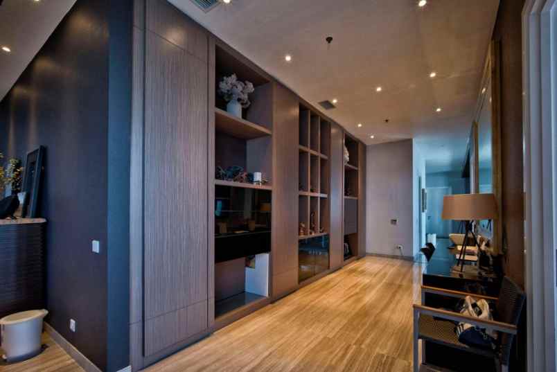 dijual apartemen ciputra world jl mayjend