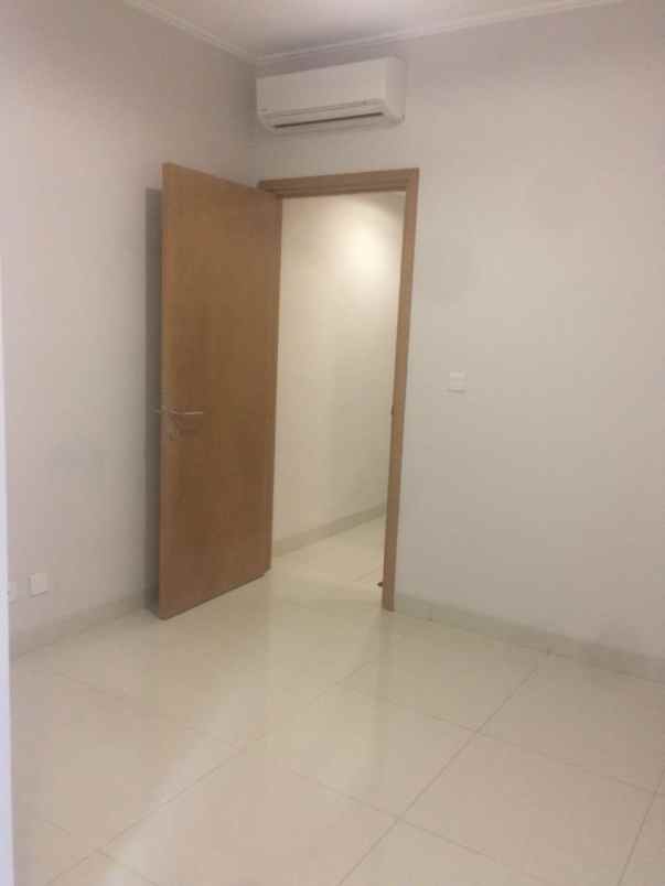 dijual apartemen jalan trembesi kemayoran