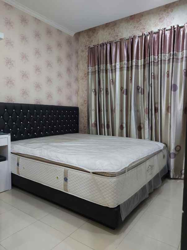 dijual cepat rumah siap huni di golden palm residences