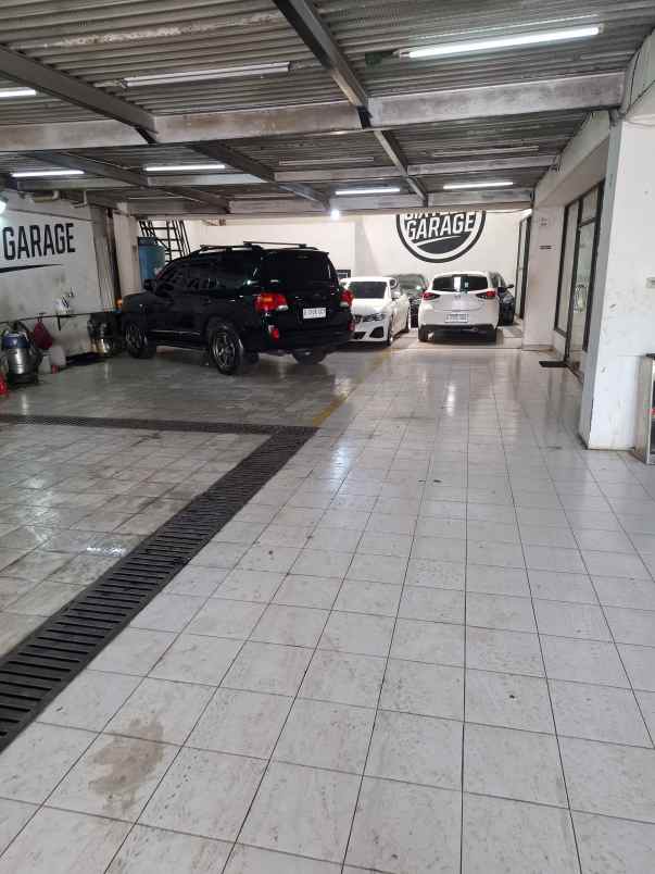 dijual ex bengkel di bintaro
