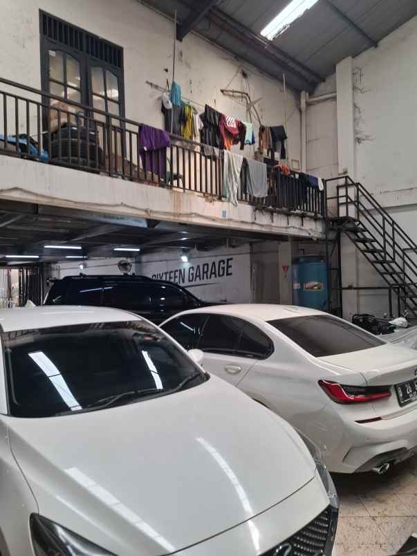 dijual ex bengkel di bintaro