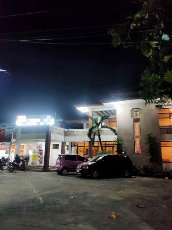dijual hotel di jantung kota cirebon