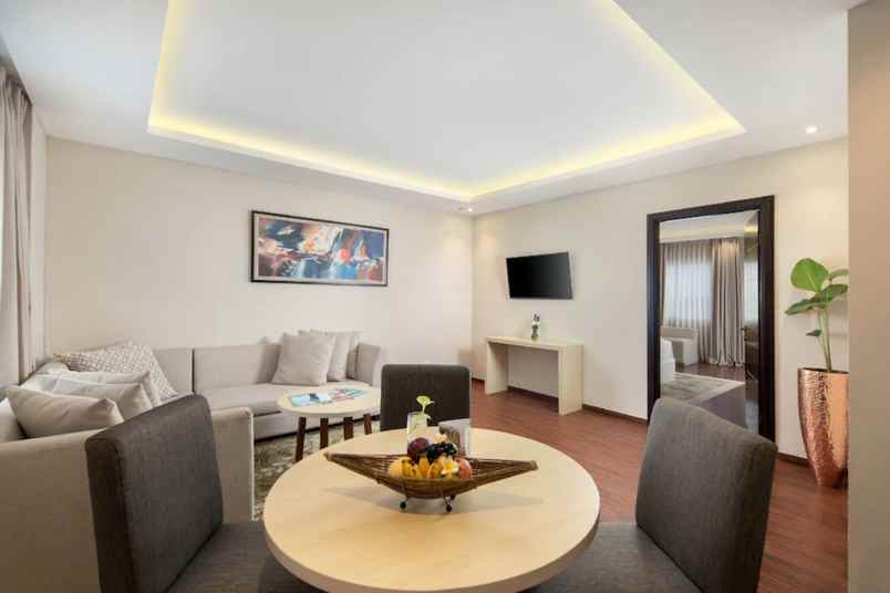 dijual hotel renon kec denpasar selatan