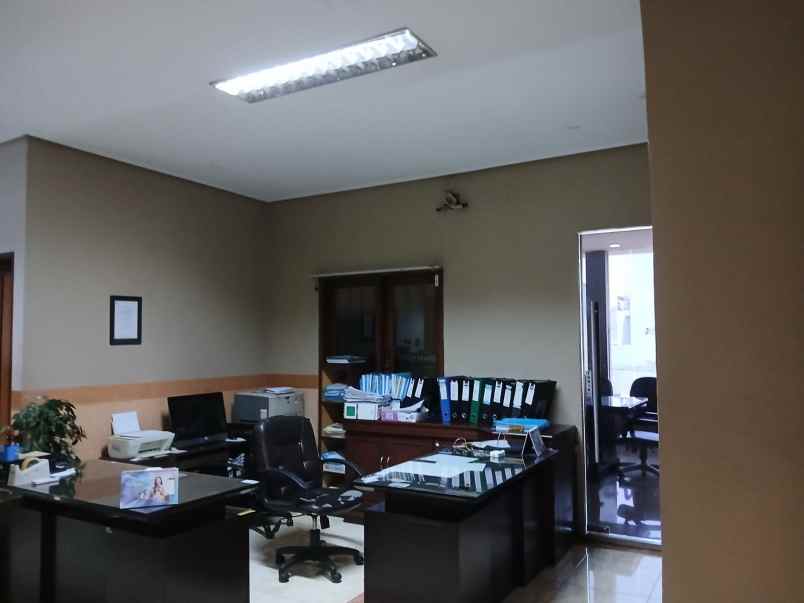 dijual kantor siap pakai di kranji bekasi barat