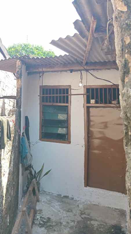dijual kost beji depok