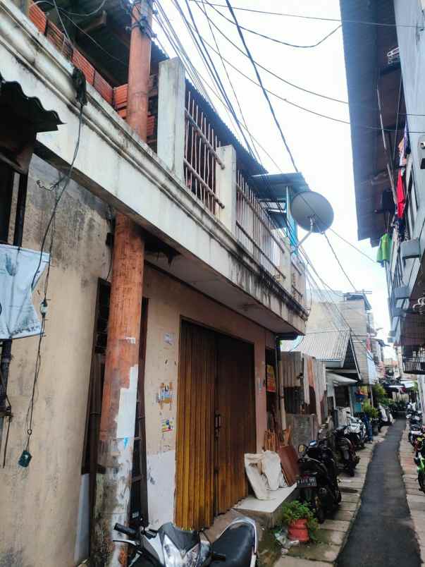 dijual kost gandaria utara