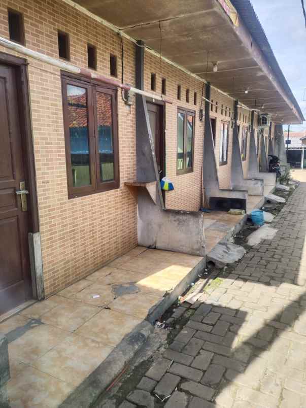 dijual kost lengkong wetan serpong utara