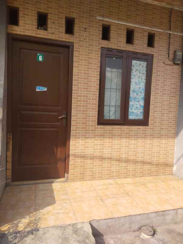 dijual kost lengkong wetan serpong utara